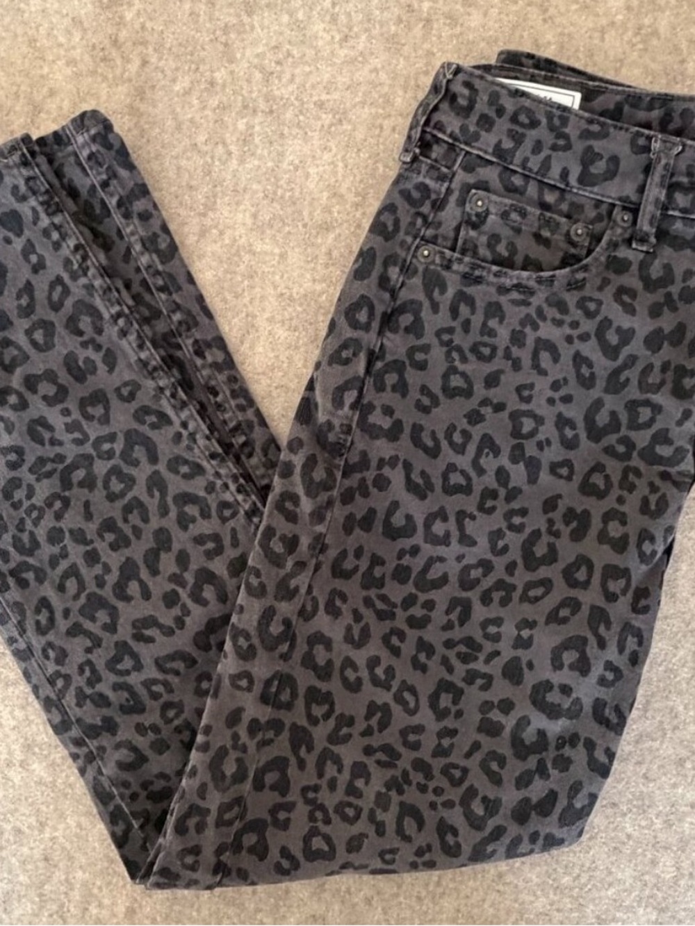 GAP Vintage Slim Sky High Leopard Print Jeans 28/6R Gray Black